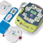 Automatický externý defibrilátor